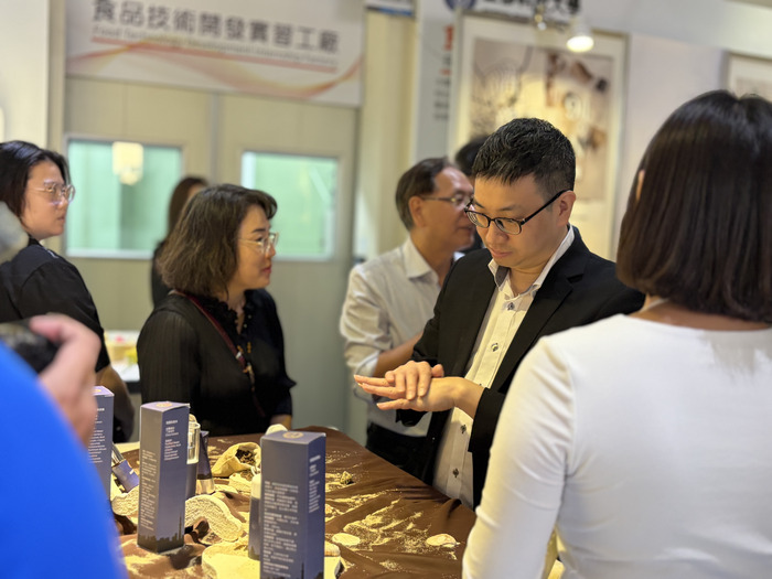 114學年度妝品組靜態畢展圖片