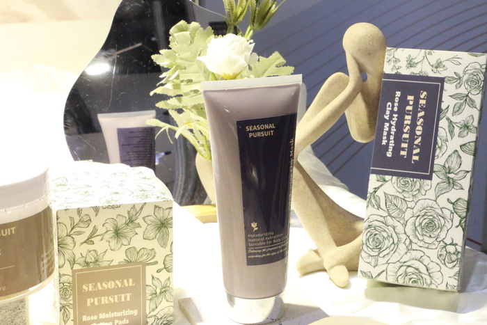 114學年度妝品組靜態畢展圖片