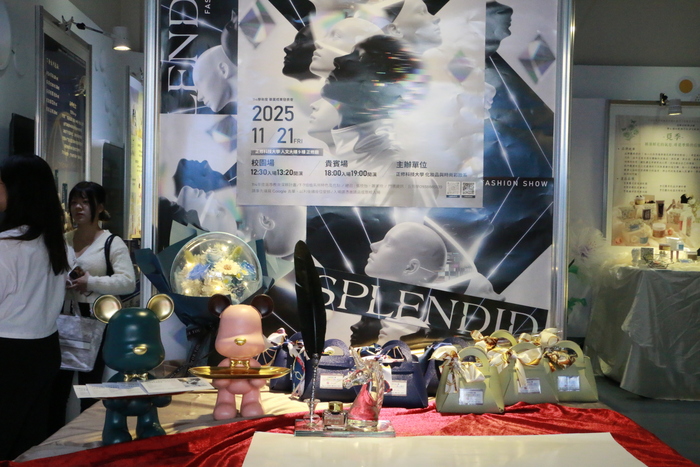 114學年度妝品組靜態畢展圖片