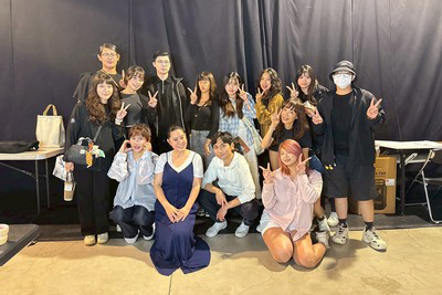 橄欖葉劇團《紅眼睛》造型梳化圖片