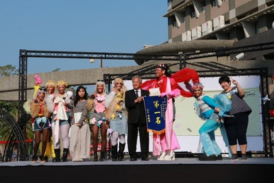 114學年度妝彩週《序‧花甲》圖片