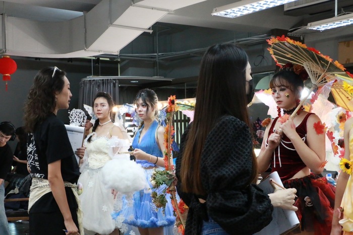 114學年度妝彩週《序‧花甲》圖片