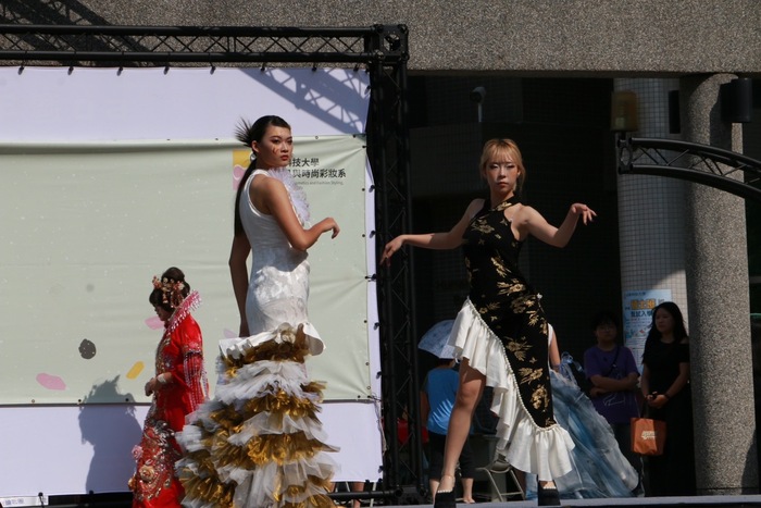 114學年度妝彩週《序‧花甲》圖片