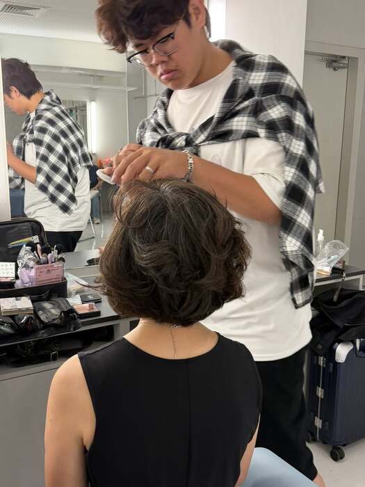 <歡慶.感恩>無與倫比女聲合唱音樂會造型梳化圖片